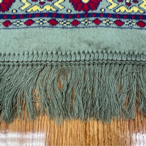 Vintage Saudi Arabian Blue and Green Prayer Rug with Fringe Edge - Picture 4 of 11